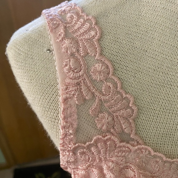 NWOT Breezies Lacy Pretty in Pink Underwire Bra - Picture 5 of 9